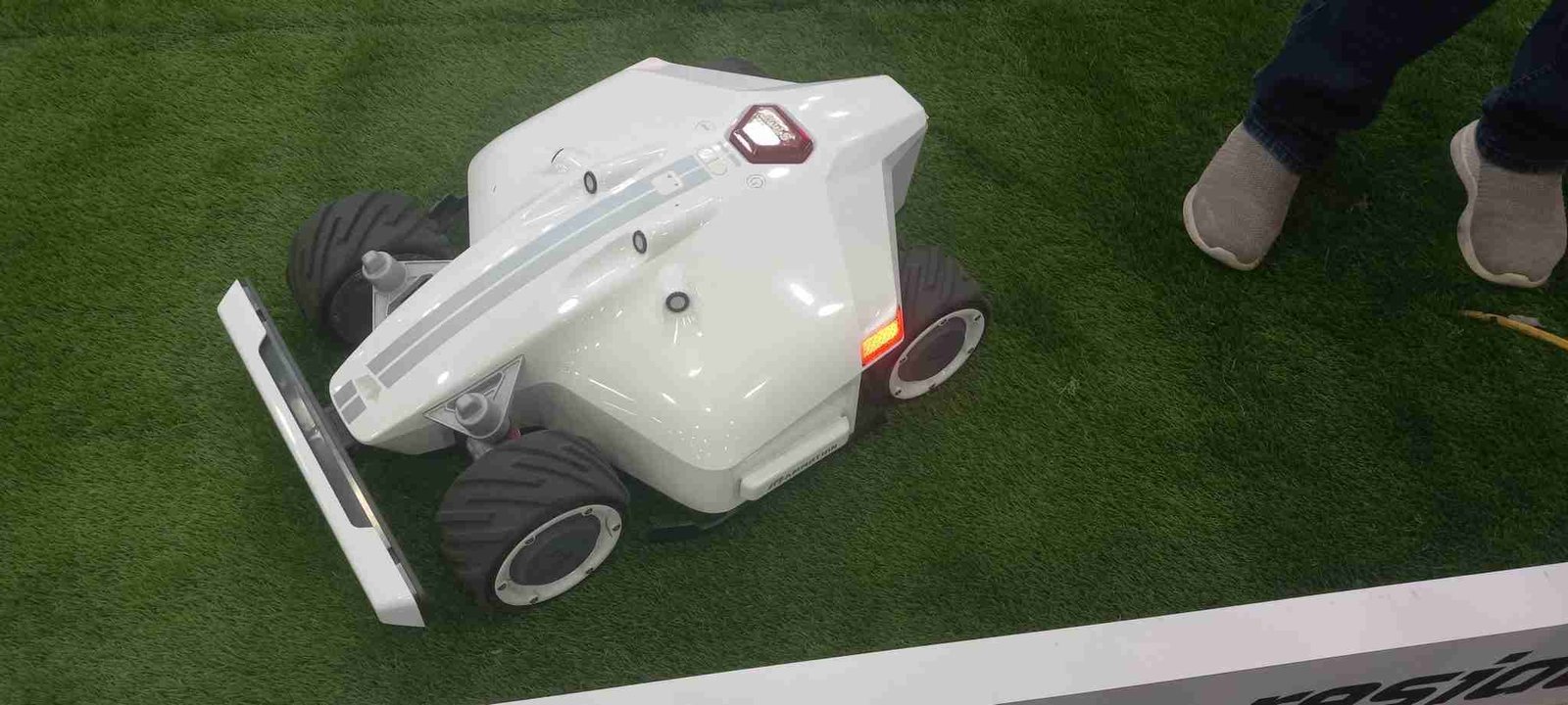 LUBA Robot Mower Review